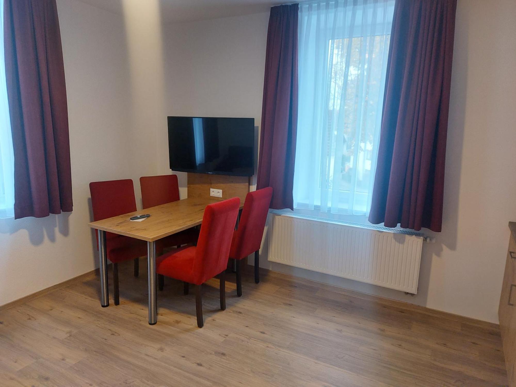 Hotel Stern Gersthofen Buitenkant foto